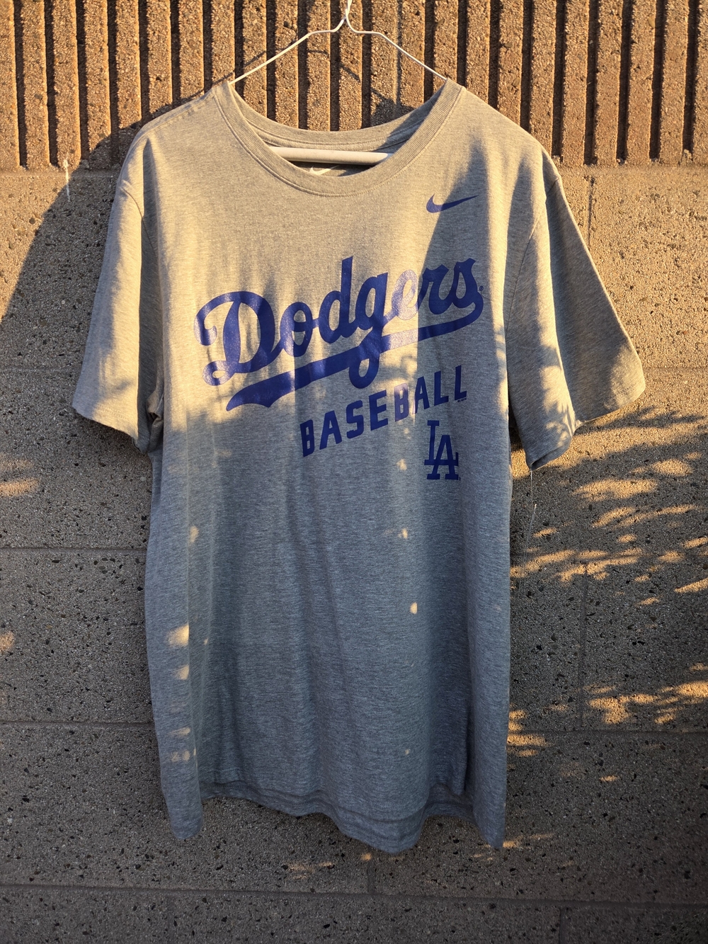 Nike Dodgers Baseball Grey T-Shirt with Blue Logo-Size L